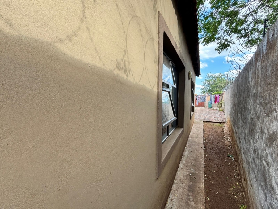 4 Bedroom Property for Sale in Mooivallei Park North West